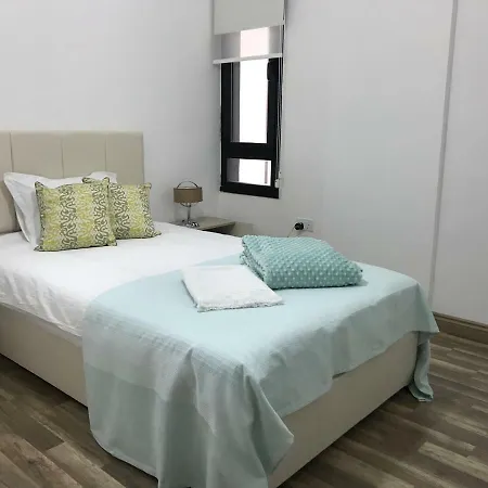 Διαμέρισμα Bnt Luxury 2 Bedroom With Balcony *